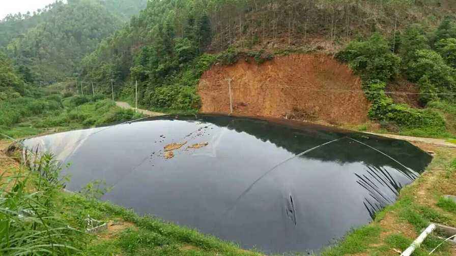 91香蕉视频下载地址膜接縫方式一般有3種搭接、熱熔焊、膠接